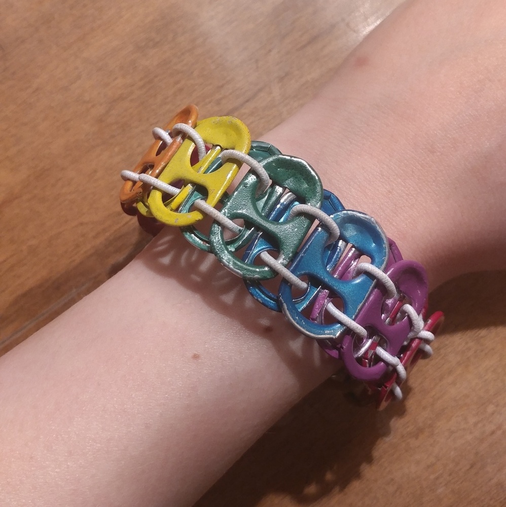 Soda tab bracelet
